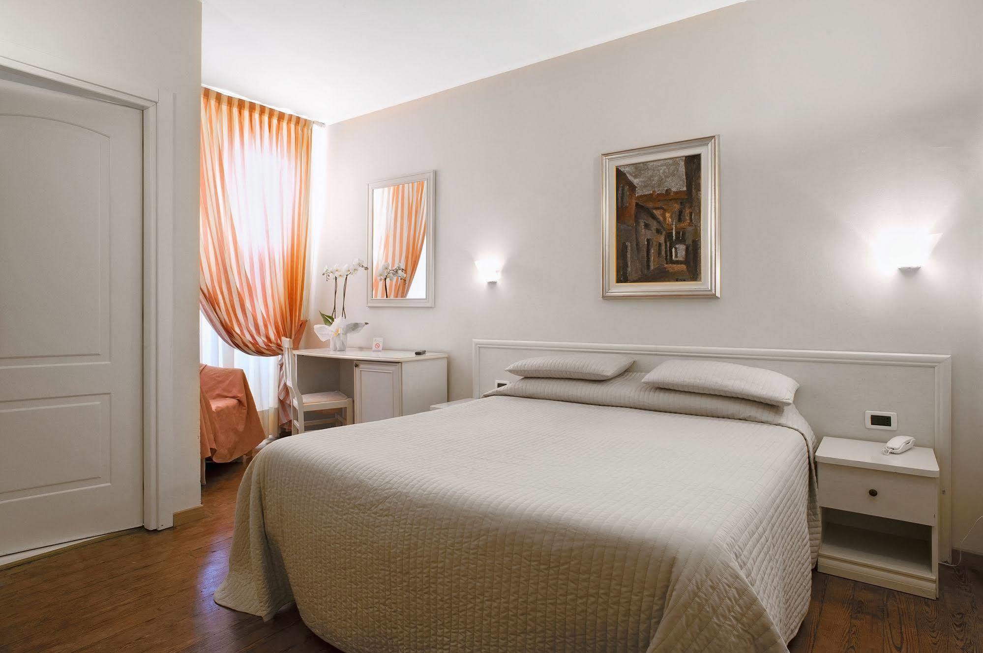 Hotel Cortese Sanremo Exterior foto